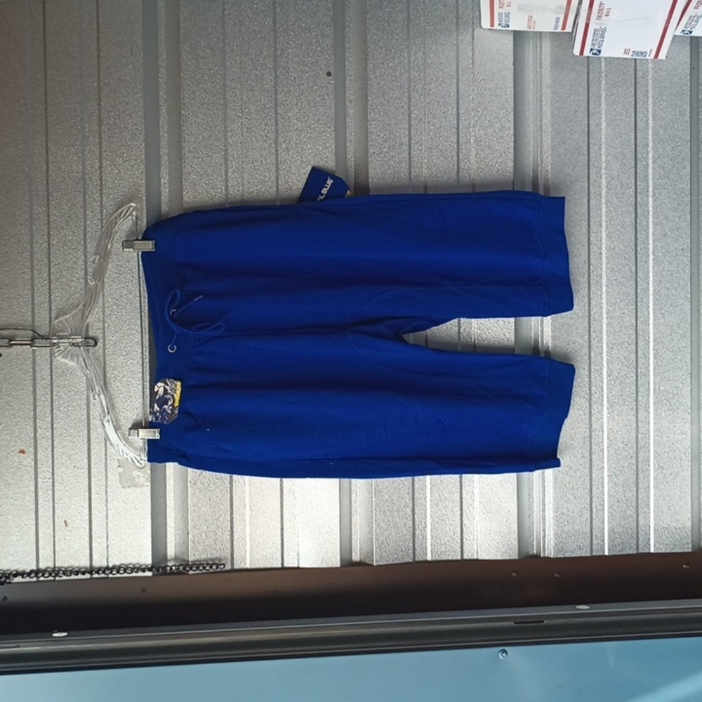 Man shorts 498